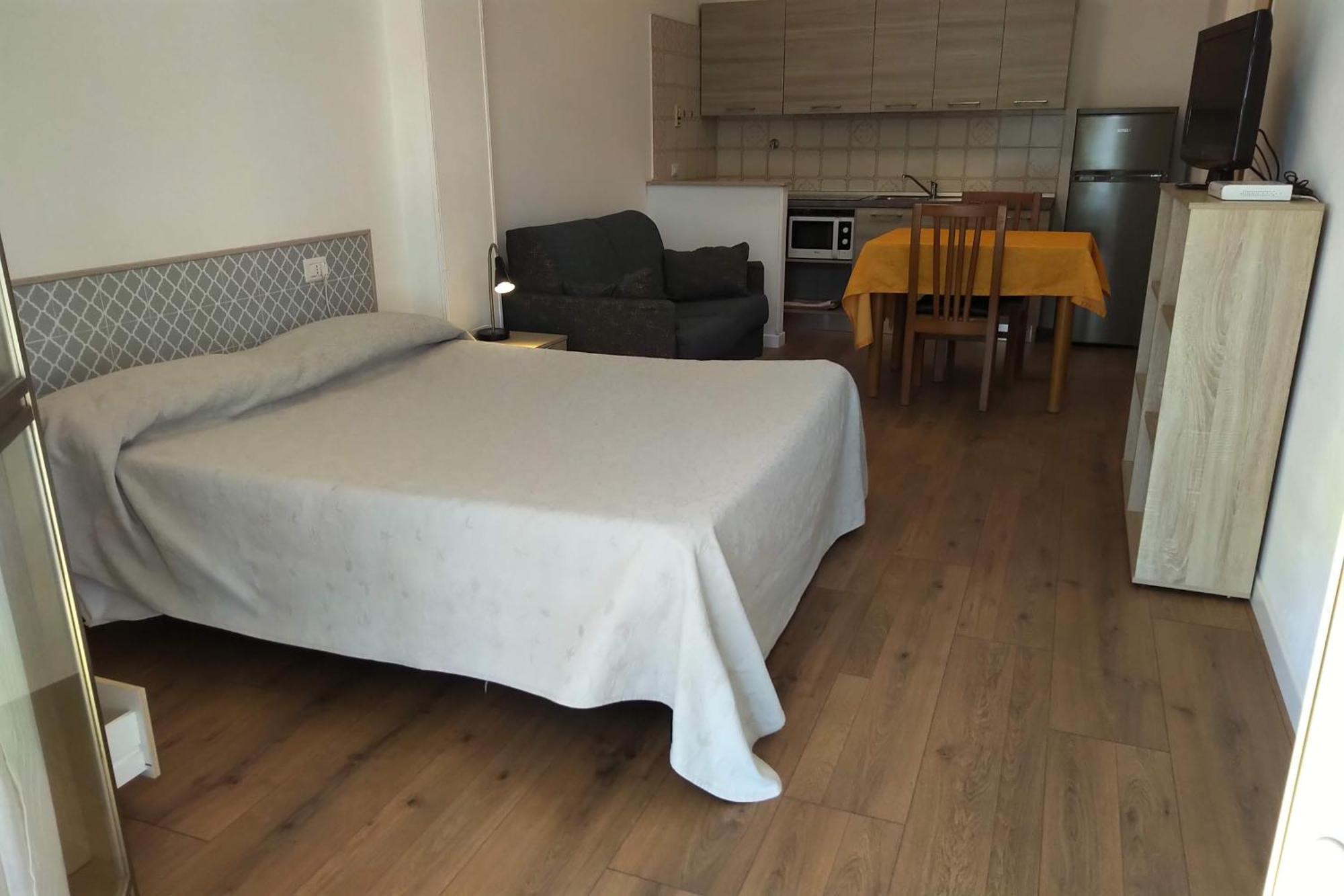 Aparthotel Aurora Wellness & Albenga